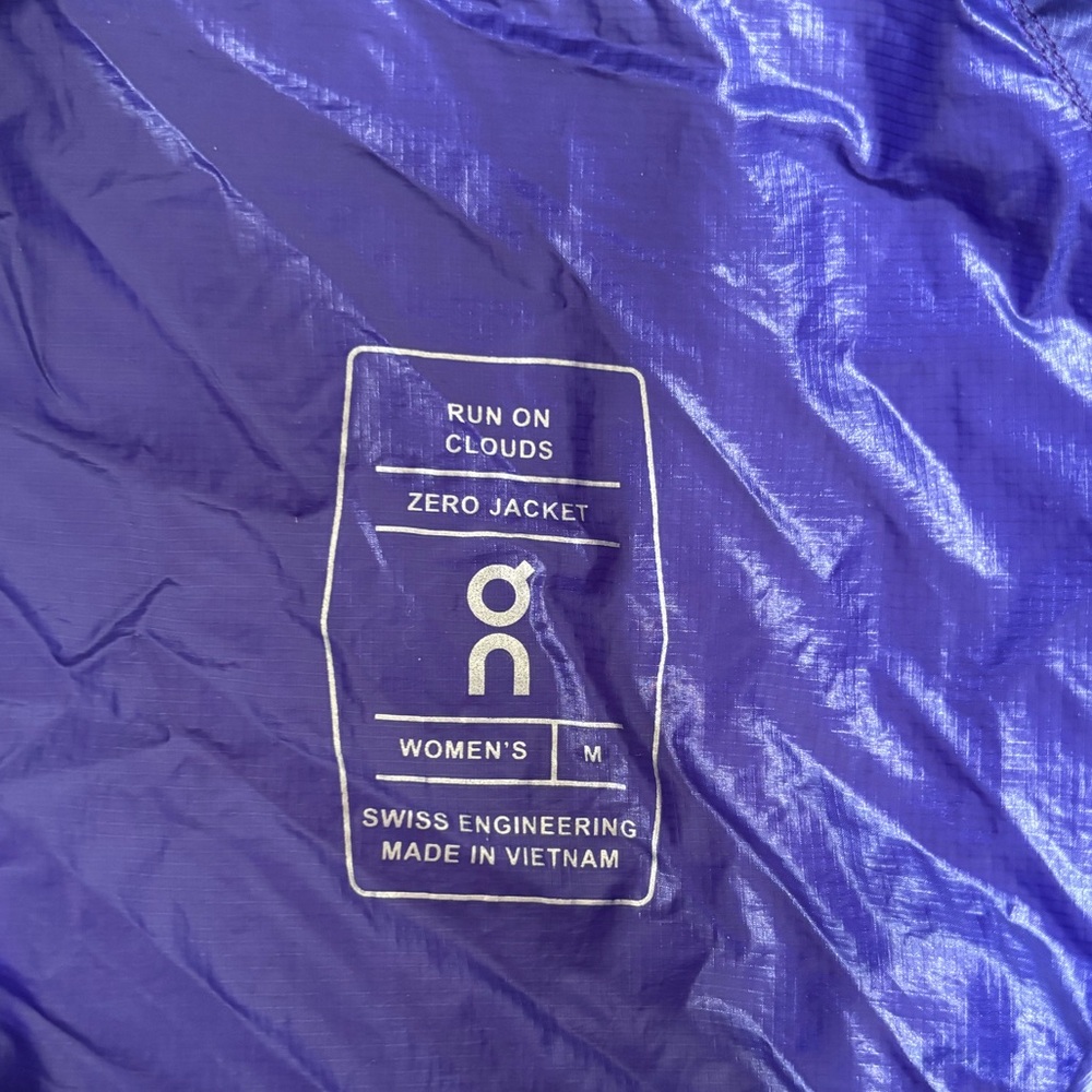 Run On Clouds Zero Jacket Euc, Twilight, Women’s M - image 5